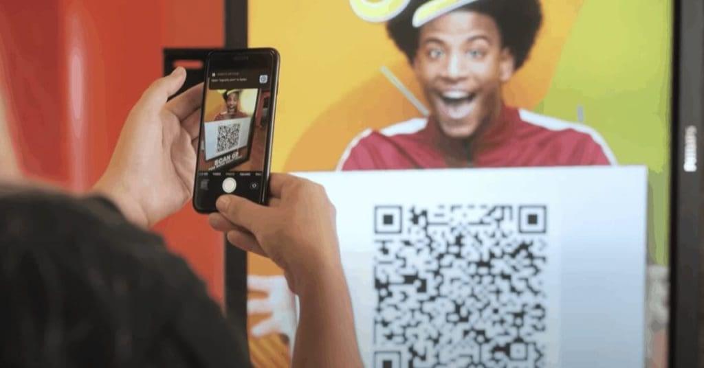 Tại sao nên dùng QR Code cho màn hình quảng cáo?